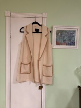 Tahari Cream Sleeveless Wool-Blend Vest with Tan Trim